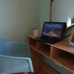Quartos Confortaveis Em Casa Proximo Ao Mosteiro *