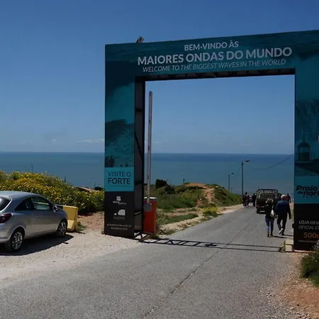 Quartos Confortaveis Em Casa Proximo Ao Mosteiro Kwatera prywatna *