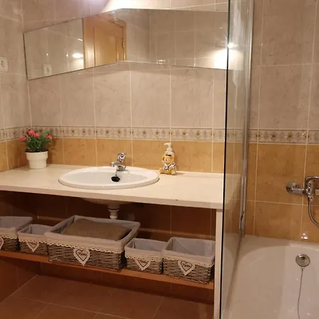 홈스테이 Quartos Confortaveis Em Casa Proximo Ao Mosteiro 바탈랴