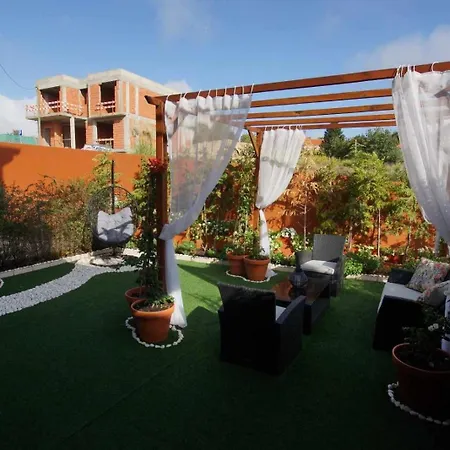 Δωμάτια σε οικογενειακή κατοικία Quartos Confortaveis Em Casa Proximo Ao Mosteiro *