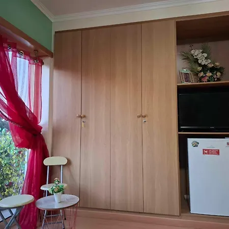 Quartos Confortaveis Em Casa Proximo Ao Mosteiro Δωμάτια σε οικογενειακή κατοικία Batalha