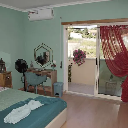 Quartos Confortaveis Em Casa Proximo Ao Mosteiro *