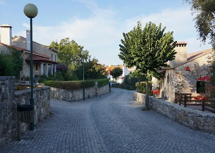 Quartos Confortaveis Em Casa Proximo Ao Mosteiro *