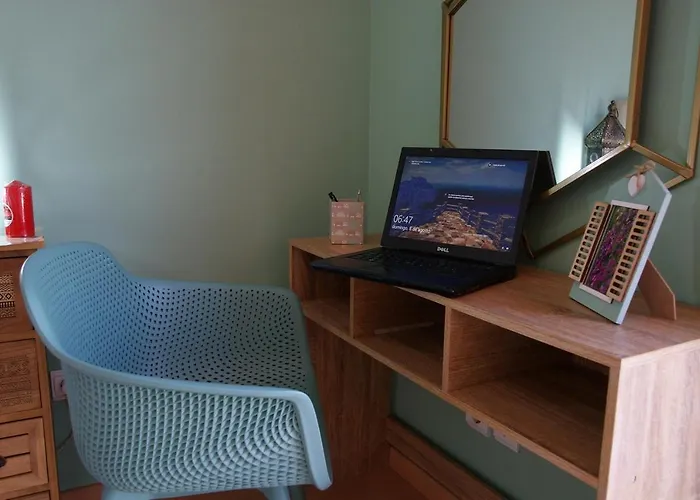 Quartos Confortaveis Em Casa Proximo Ao Mosteiro *