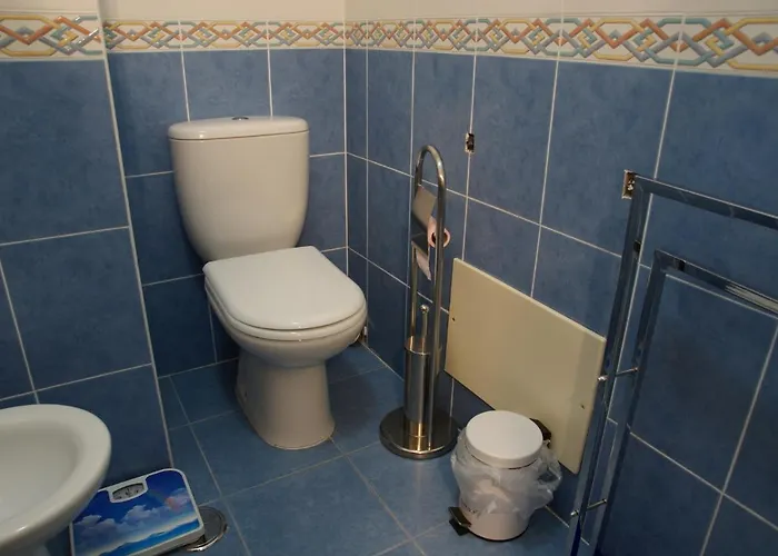 Quartos Confortaveis Em Casa Proximo Ao Mosteiro
