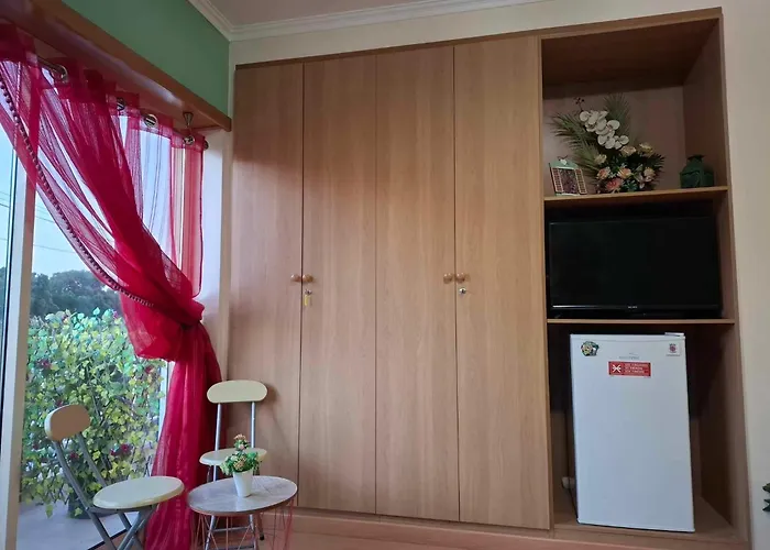 Quartos Confortaveis Em Casa Proximo Ao Mosteiro Alloggio in famiglia Batalha